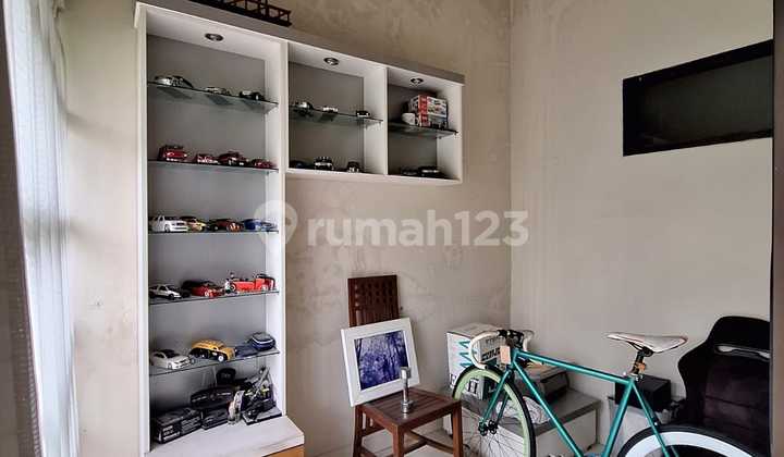 Cool Comfortable House in Emerald Residence Bintaro (mi) 2