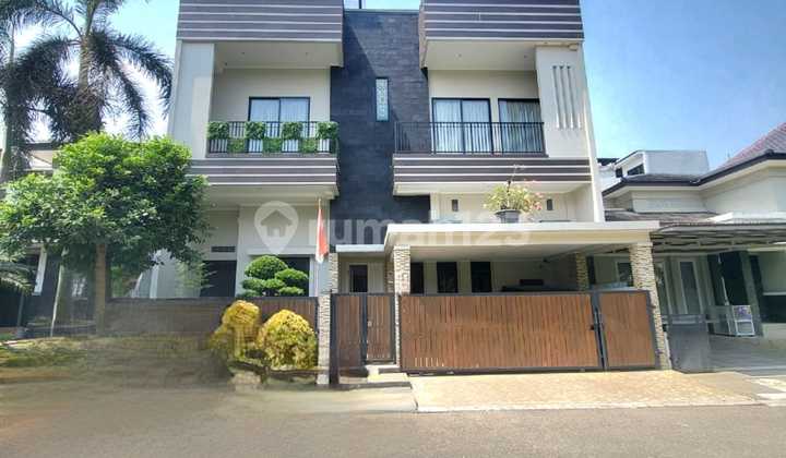 Nice house in Bintaro Menteng Utama sector 7 Bintaro
