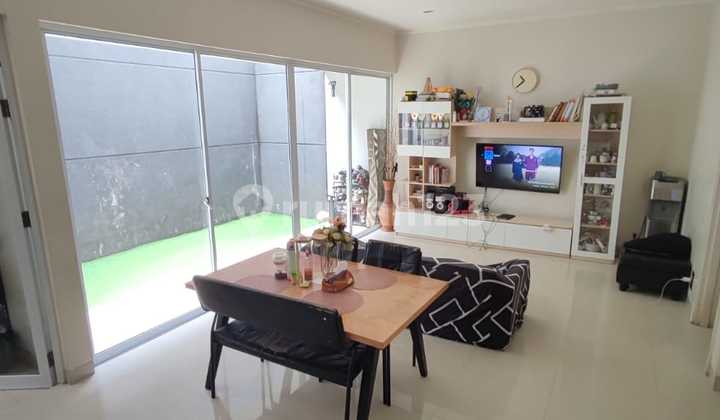 Nice house in Bintaro Discovery Lumina sector 9 Bintaro