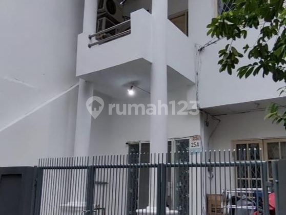 Rumah bagus di jakarta Barat jl.Attaqwa Tomang