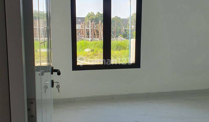 Rumah 2 lantai , bisa di KPR DP 10%. Harga Nego. Ada di Lokasi dekat kota, sekolah, kampus biru, politek, MAJT, kota lama 2