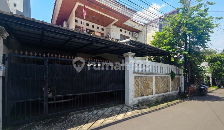 Rumah 2 Lantai di Saidi Cipete Utara SHM Rumah 2 Lantai di Saidi Cipete Utara SHM