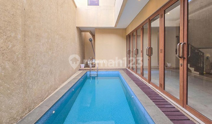 Dijual Rumah Baru di Kemang Bebas Banjir