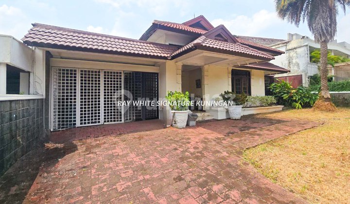 Dijual Rumah Layak Huni Di Kawasan Elit Menteng Jakarta Pusat Dijual Rumah Layak Huni Di Kawasan Elit Menteng Jakarta Pusat