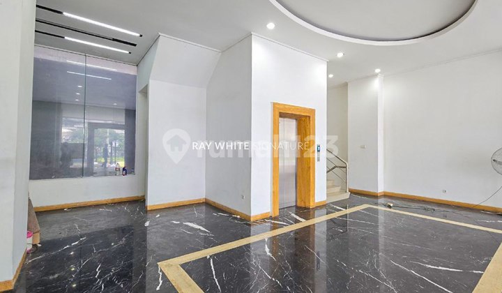 Dijual Gedung Baru Siap Pakai di Kh Mas Mansyur