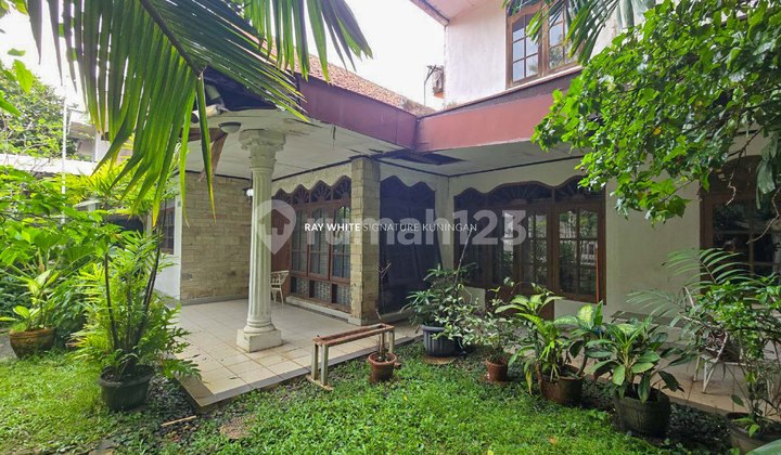 Dijual Rumah Tua Lokasi Strategis Di SCBD Dijual Rumah Tua Lokasi Strategis Di SCBD
