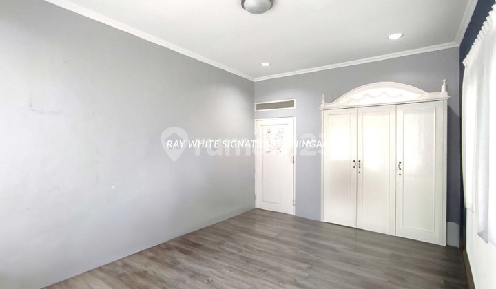 For Sale Ready-to-Occupy House in Kemangisan, Pulo Palmerah 2