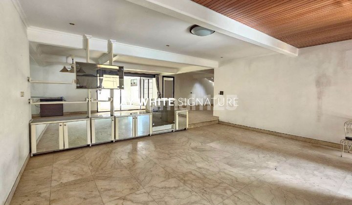 Dijual Dua Rumah Hitung Tanah Hook , SHM Di Cempaka Putih Tengah Jakarta Pusat  2