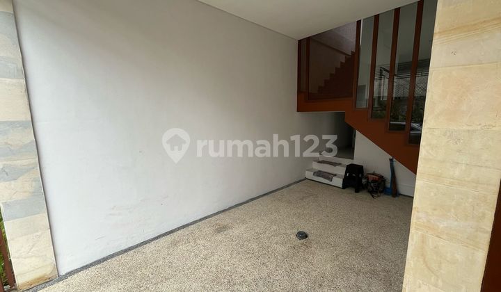 Disewakan Rumah Cantik Private Pool Dan Full Furnished, Renon - Denpasar 2