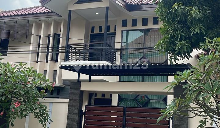 Dijual Rumah Hoek Di Bintaro Jaksel