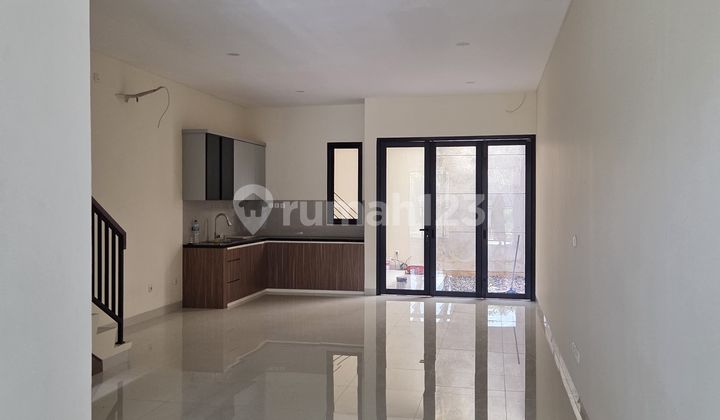 Dijual Cepat Rumah Metland Puri Cipondoh  2