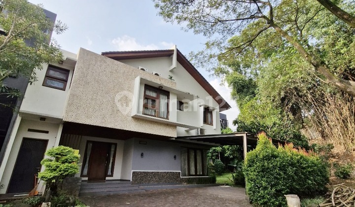 Dijual Cepat Rumah Bangunan Mandiri Di BSD City Dijual Cepat Rumah Bangunan Mandiri Di BSD City