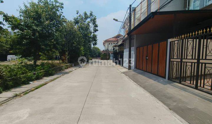 Di Jual Rumah Taman Ratu 2