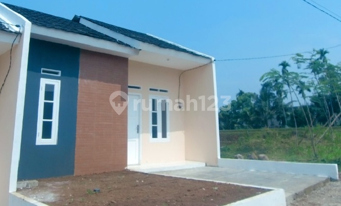 Rumah 1 Lantai Dekat Pasar Dan Stasiun Cicurug Rumah 1 Lantai Dekat Pasar Dan Stasiun Cicurug