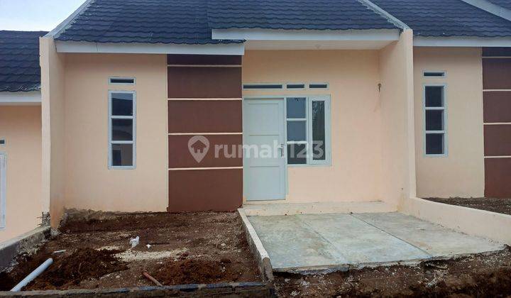 Rumah Minimalis Modern Dekat Stasisun Parungkuda 1