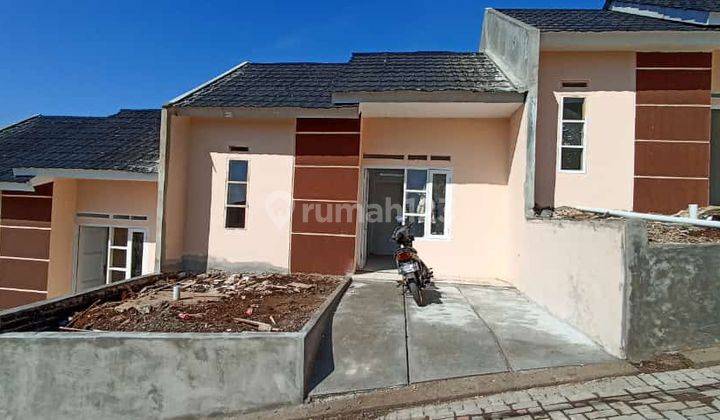 Rumah Siap Huni Gaya Minimalis Modern Dekat Stasiun Parungkuda 1