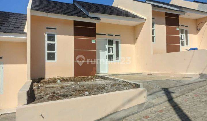 Rumah Minimalis Modern 1 Lantai Selangakh ke Stasiun Parungkuda 2