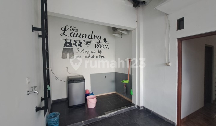 Di Jual kost di seturan dekat kampus upn dan mall pakuwon. Di Jual kost di seturan dekat kampus upn dan mall pakuwon.