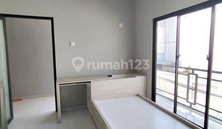 Kost 2 Lantai Lokasi Strategis Dekat Kampus UII Ngemplak Sleman.