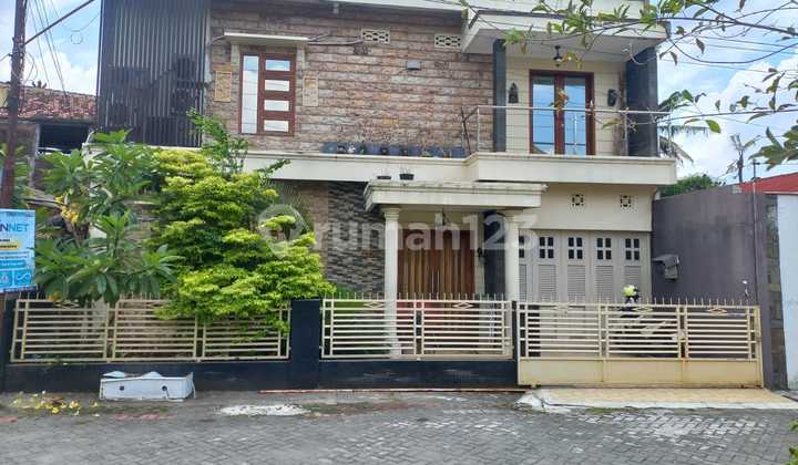 Beautiful 2-Story Ready-to-Occupy Residence in Jangkang Nogotirto Gamping Sleman Housing Complex.