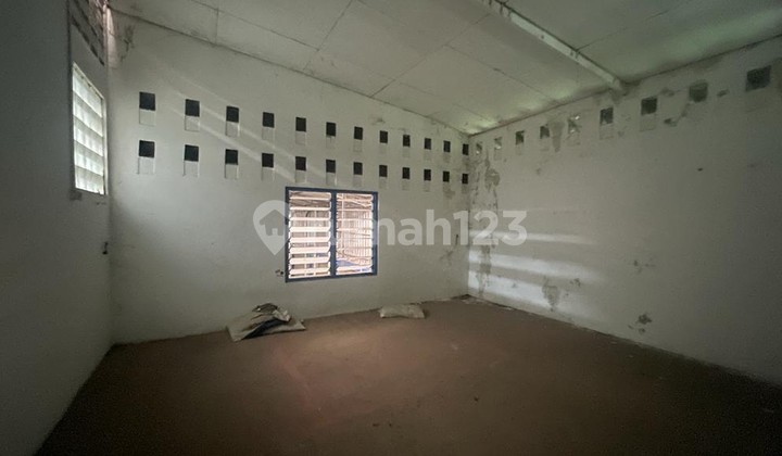 Warehouse for rent on East Ring Road, Jogja. Warehouse for rent on East Ring Road, Jogja.