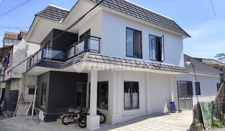 Kost 2 Lantai Lokasi Strategis Dekat Kampus UII Ngemplak Sleman.