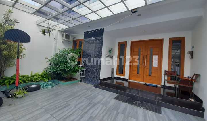 Rumah Guest House 5 Menit Dari Alun-Alun Selatan