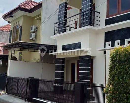 Rumah 2 lantai di perumahan Nandan regency jl monjali Yogyakarta. Rumah 2 lantai di perumahan Nandan regency jl monjali Yogyakarta.