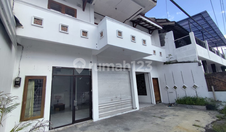 For Rent: Strategic 2-Story House in Premium Location & Easy Access, Gedong Kuning, Kotagede.