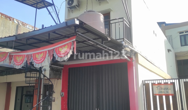 For Sale: 2-Storey Shop House Near UII Campus and Bustling Area For Sale: 2-Storey Shop House Near UII Campus and Bustling Area