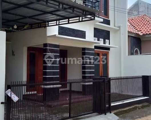 Rumah 2 lantai di perumahan Nandan regency jl monjali Yogyakarta. 2