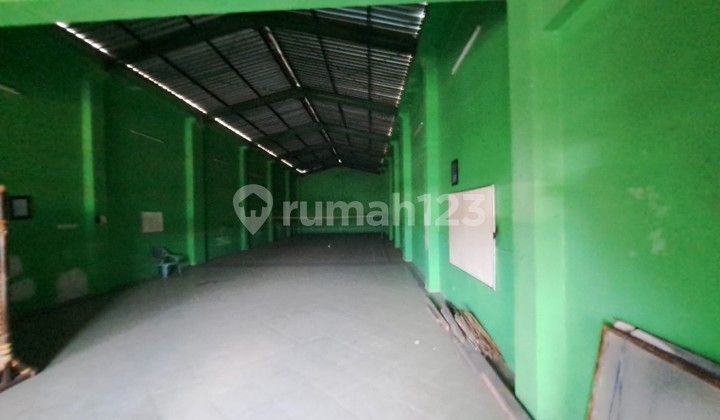 For Rent: Shophouse or commercial space in downtown Yogyakarta. For Rent: Shophouse or commercial space in downtown Yogyakarta.