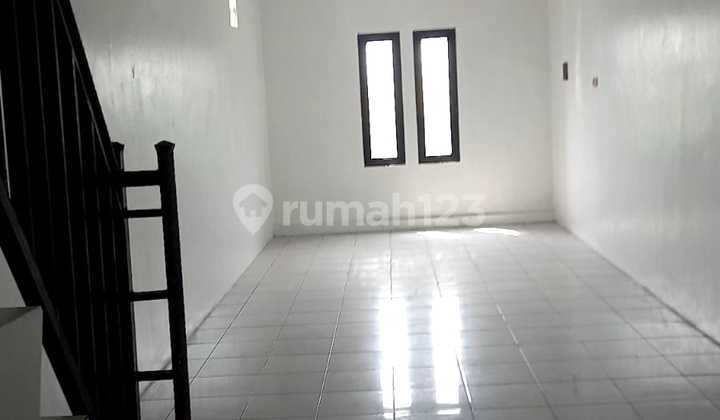Disewakan 2 Ruko 2 Lantai Dibintara Bekasi 2