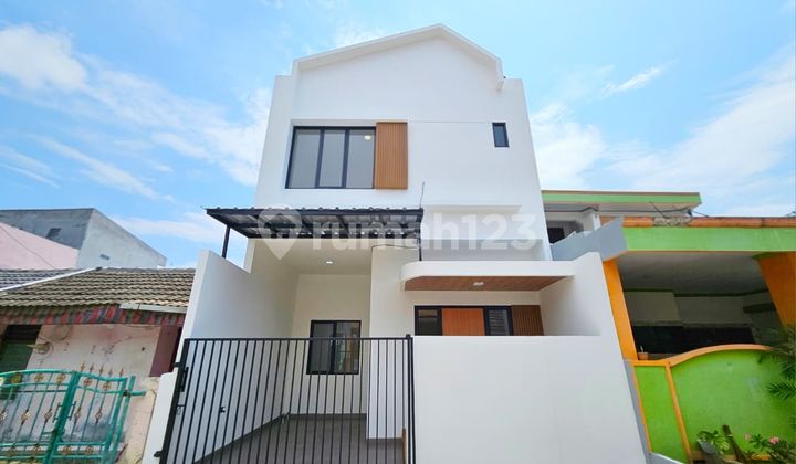 New House For Sale In Taman Harapan Baru Bekasi