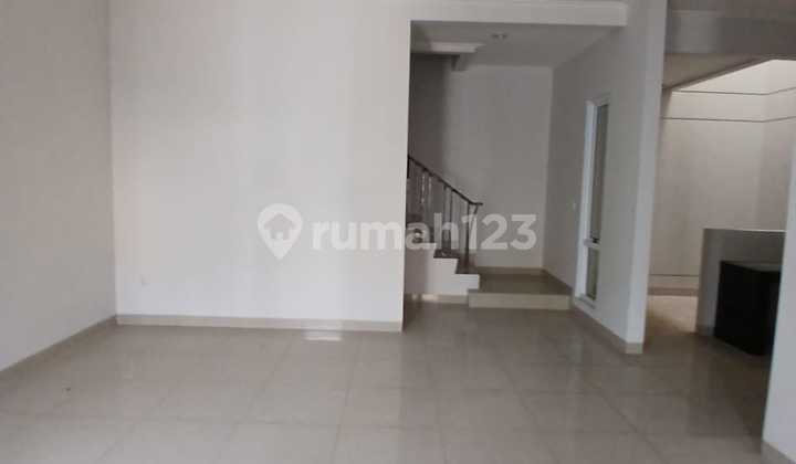 Disewakan Rumah di Cluster Eropa Sedayu City Kelapa Gading Jakarta Utara 2