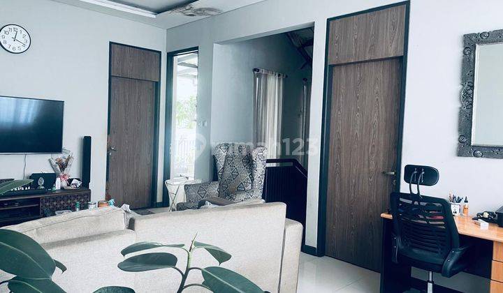 Dijual rumah 2 lantai di Rempoa Tangerang Selatan  2