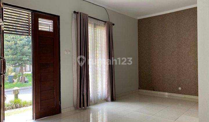 Dijual Rumah Siap Huni Lingkungan Tenang Dan Private di Emerald Bintaro  2