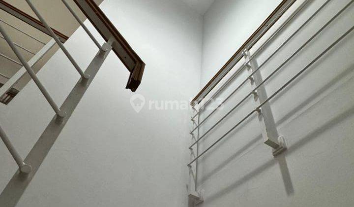 Dijual Rumah Baru Full Renovasi Minimalis Semi Furnish Buah Batu 2