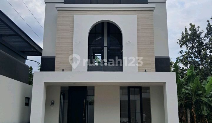 1 Ready Unit Modern House in Banyumanik 1