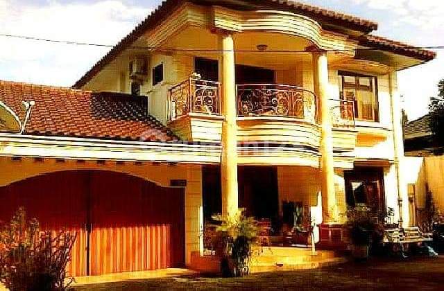 Dijual Rumah dengan Sisa Tanah Luas Lokasi Banyumanik 2