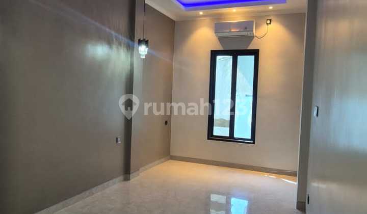 Rumah 2 Lantai Desain Bebas Di Pucanggading Bawah 2