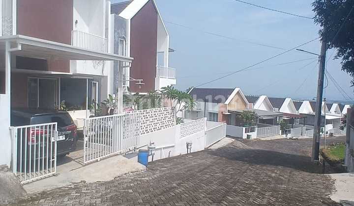 Ready Unit Rumah 2 Lantai Semarang Barat 1