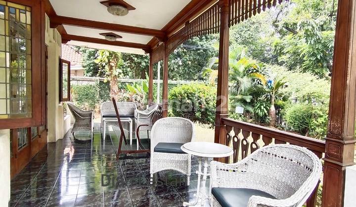 Rumah Asri Di Menteng Dijual  2