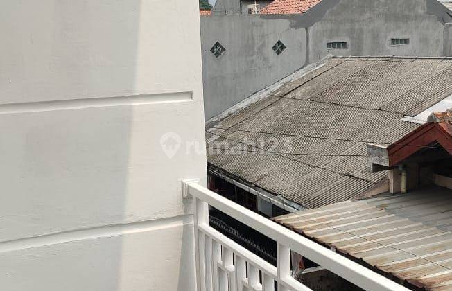 Rumah Murah 2 Lantai di Kelapa Dua Wetan , Jakarta Timur 2