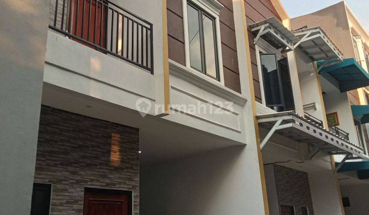 Rumah Murah Jagakarsa 2 Lantai Carport Jakarta Selatan 2