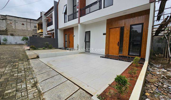 Rumah Jakarta Selatan 2 Lantai 2 Carport Bintaro Lebak Bulus 1