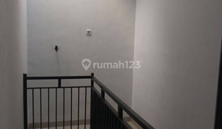 Rumah 2 Lantai Murah 500 Jutaan di Jakarsa Jakarta Selatan 2