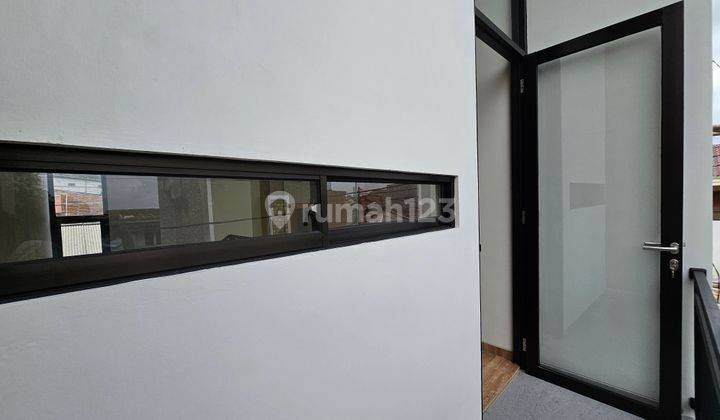 Rumah 2 Lantai Baru di Mrt Lebak Bulus, Tangerang Selatan 2