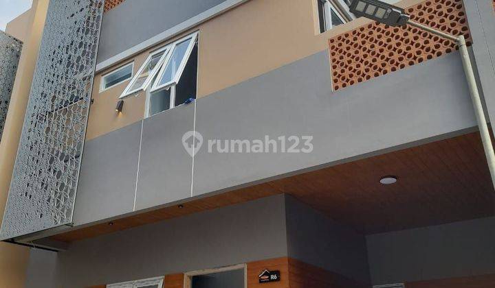 Rumah 3 Lantai furnished SHM di Jagakarsa, Jakarta Selatan 1