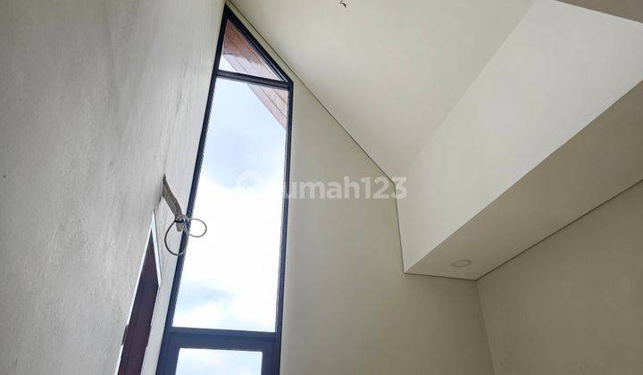 Rumah 2 Lantai SHM di Toll Pd Aren, Tangerang Selatan 2